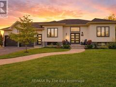 18 MAPLE DRIVE Wasaga Beach Ontario, L9Z 0A7