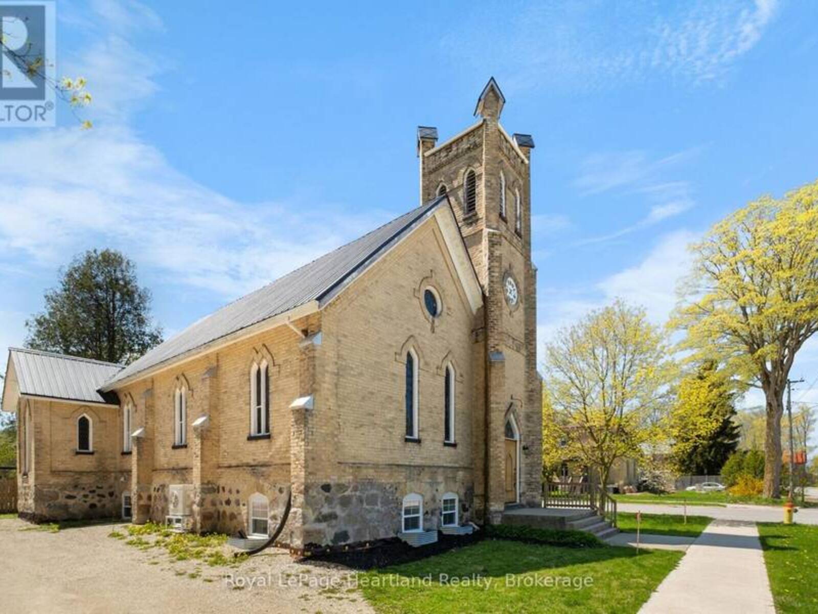10 JESSIE STREET, Ripley, Ontario N0G 2R0