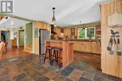 206 MACBETH ISLAND | Bracebridge Ontario | Slide Image Nine