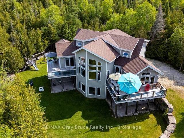 37 PARADISE DRIVE Lion's Head Ontario, N0H 1W0 - 5 Bedrooms Waterfront Home For sale