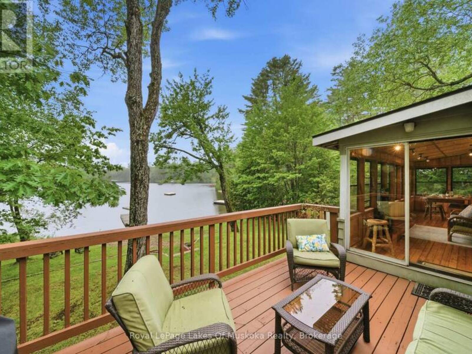 11 CAROL STREET W, Baysville, Ontario P0B 1A0