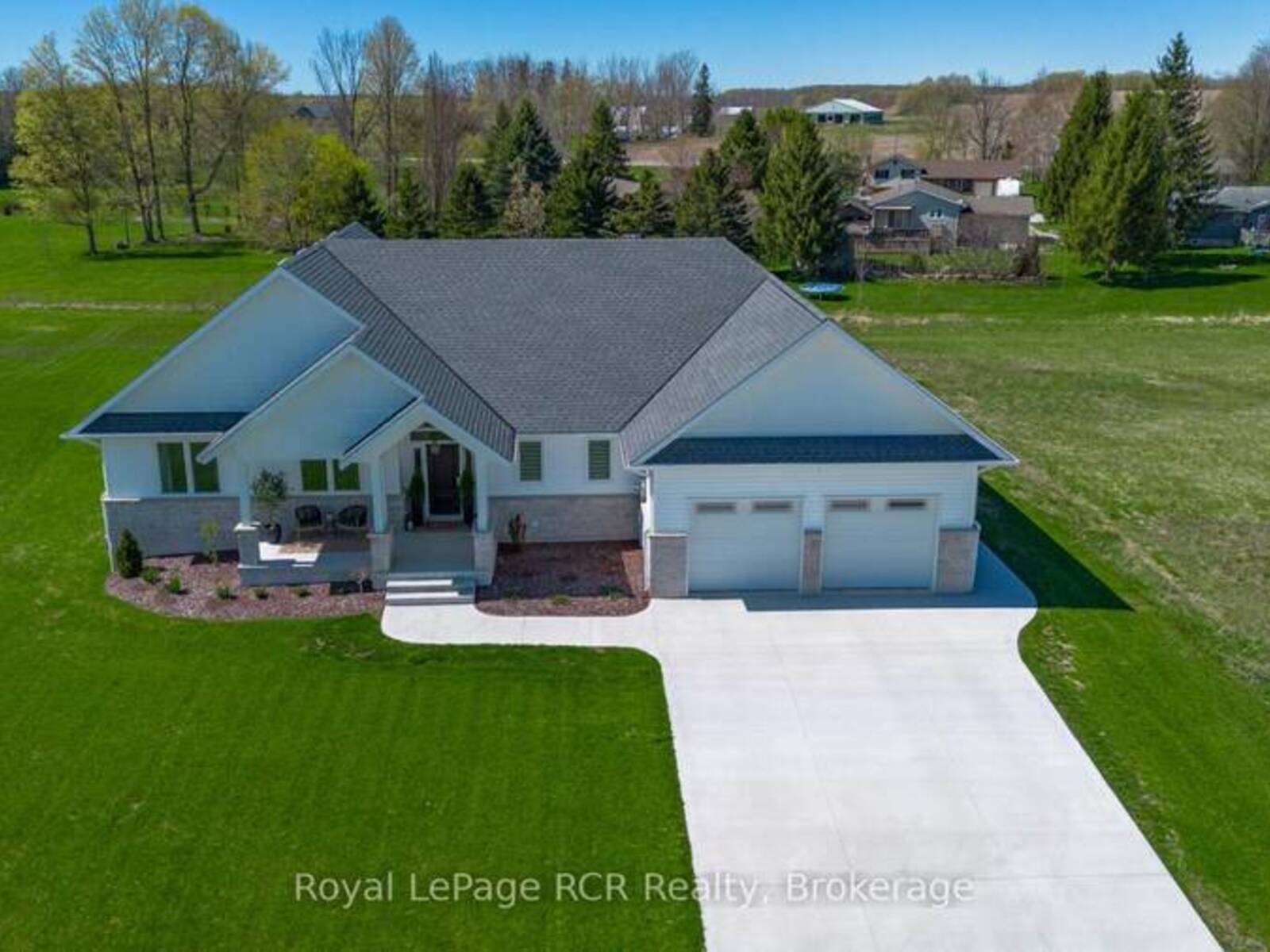 22 NICKASON DRIVE, South Bruce Peninsula, Ontario N0H 1A0
