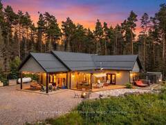679 BOULDER ROAD Parry Sound Ontario, P0A 1X0