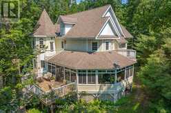 22 KNOWLES CRESCENT E | Rosseau Ontario | Slide Image Two