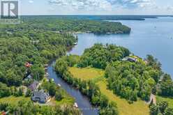 22 KNOWLES CRESCENT E | Rosseau Ontario | Slide Image Forty-four