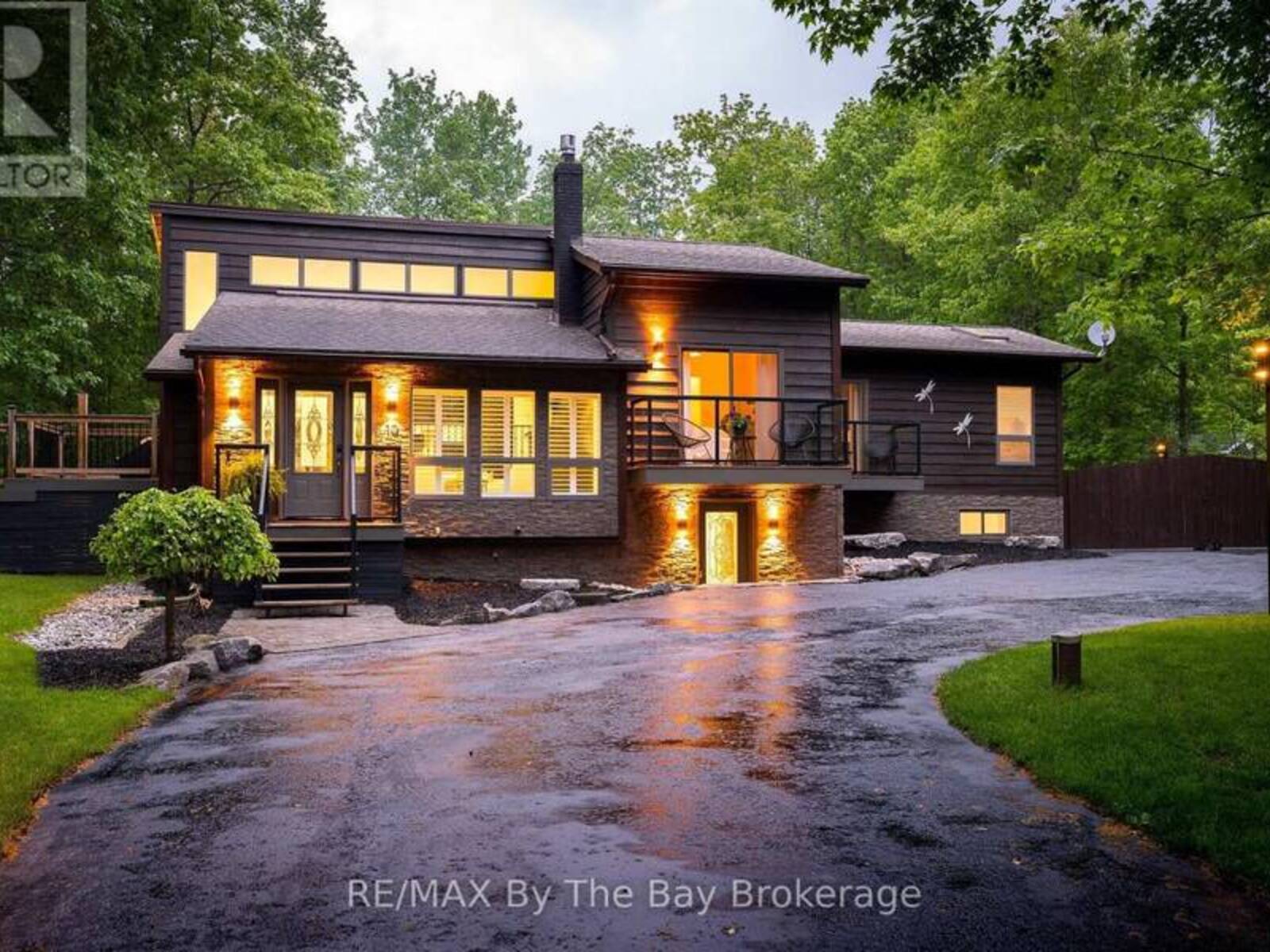 10 BIRCHWOOD TRAIL, Wasaga Beach, Ontario L9Z 1B2