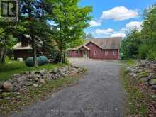 98 LYNX DRIVE | Kearney Ontario | Slide Image Three