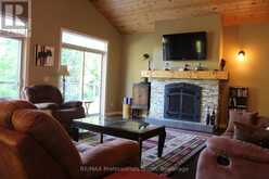 98 LYNX DRIVE | Kearney Ontario | Slide Image Seven