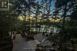 700 ISLAND 980 / DEER ISLAND | Honey Harbour Ontario | Slide Image Eleven
