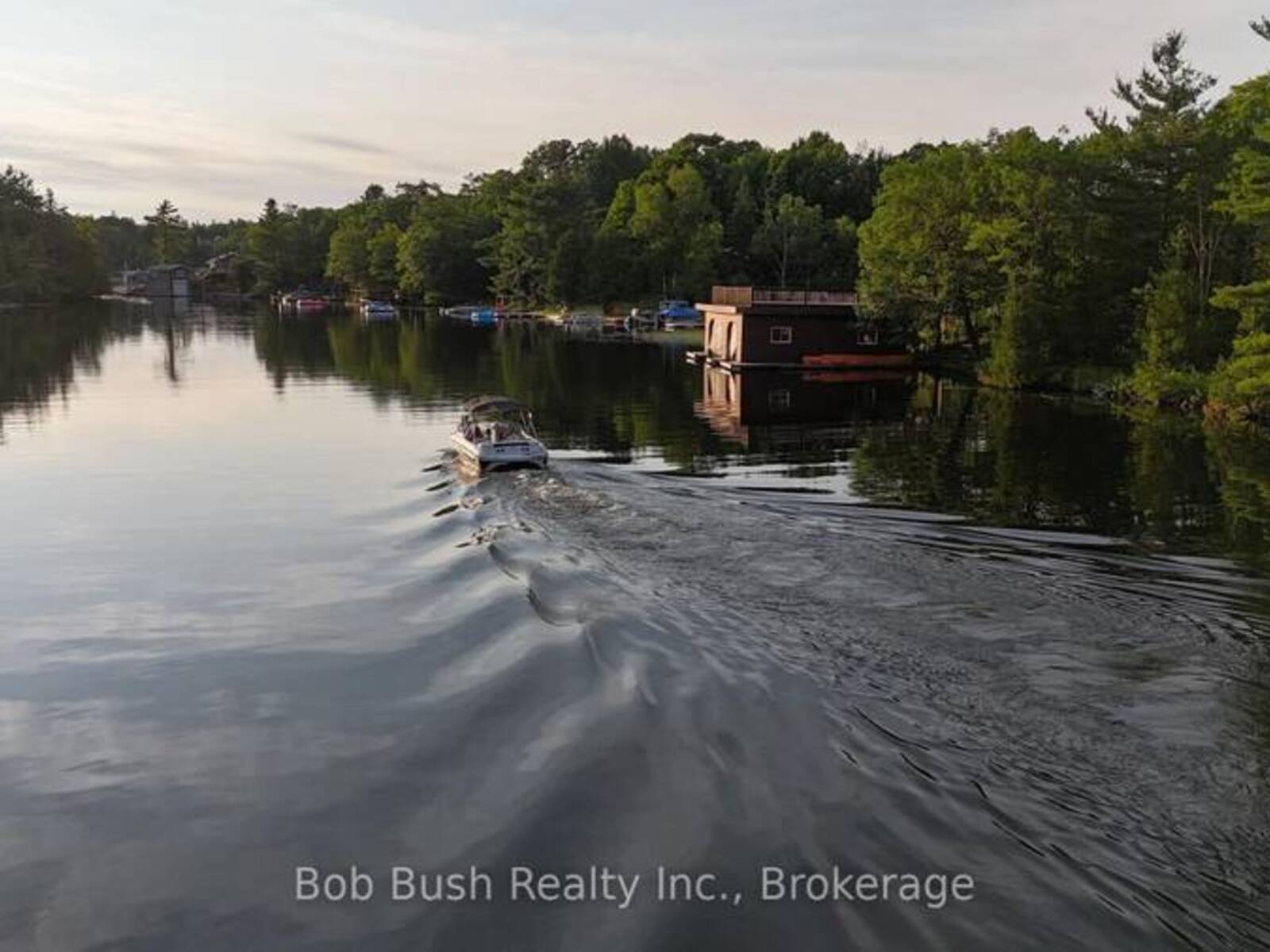 550 IS 10 BAXTER LAKE ISLAND, Honey Harbour, Ontario P0E 1E0