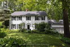 74 WOODLAND DRIVE | Bracebridge Ontario | Slide Image One