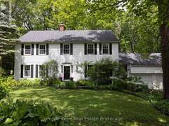 74 WOODLAND DRIVE Bracebridge Ontario, P1L 1M2