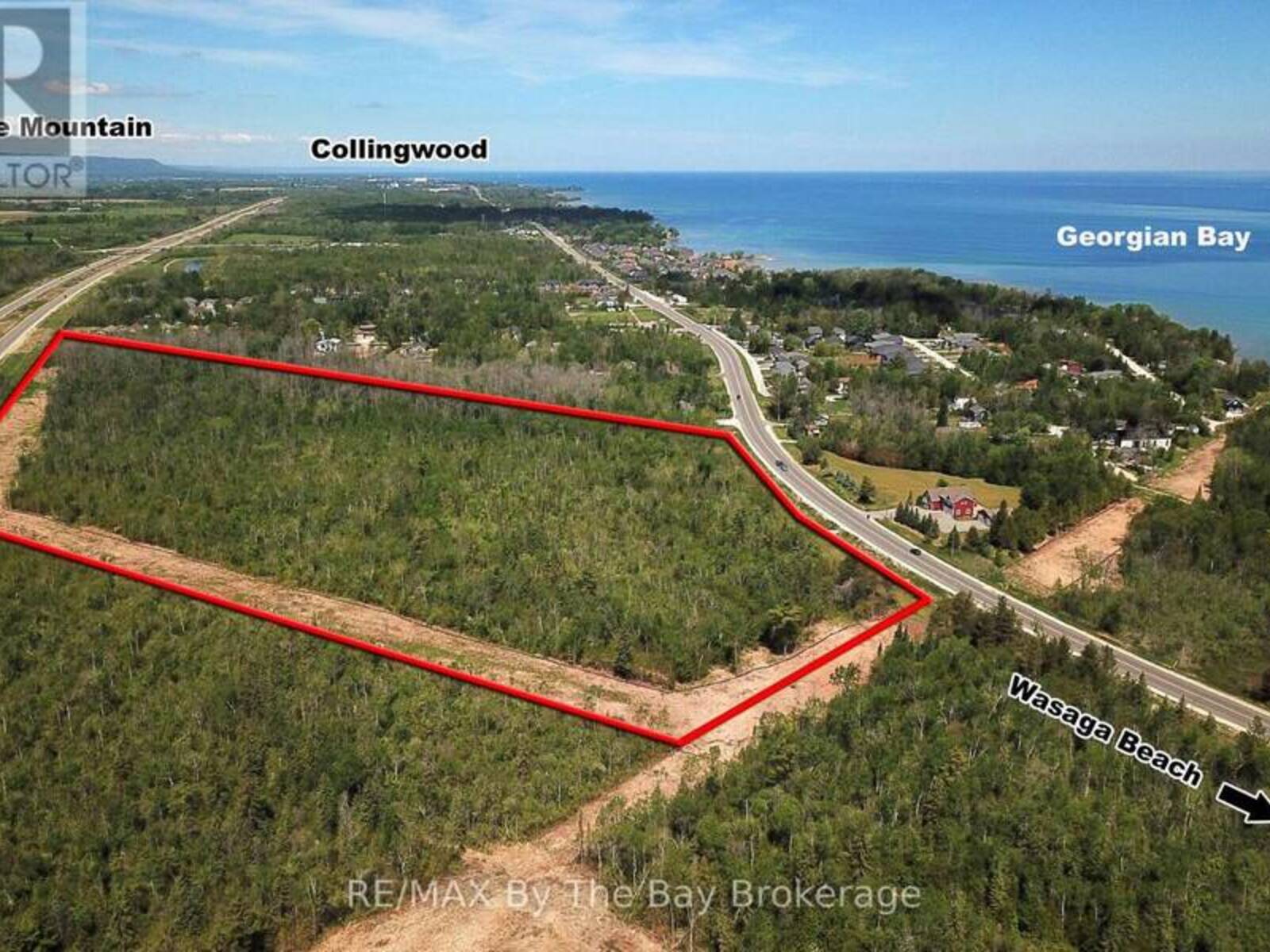 8859 BEACHWOOD ROAD, Wasaga Beach, Ontario L9Z 2G5