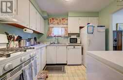 23 GALT ROAD | Stratford Ontario | Slide Image Fourteen