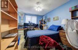 23 GALT ROAD | Stratford Ontario | Slide Image Eighteen