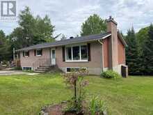 37 SPRUCE DRIVE S | Huntsville Ontario | Slide Image One