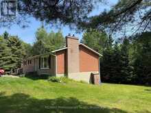 37 SPRUCE DRIVE S | Huntsville Ontario | Slide Image Four