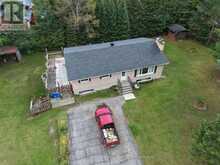 37 SPRUCE DRIVE S | Huntsville Ontario | Slide Image Two