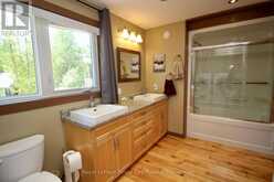 170 CAPE HURD ROAD | Tobermory Ontario | Slide Image Twenty-seven