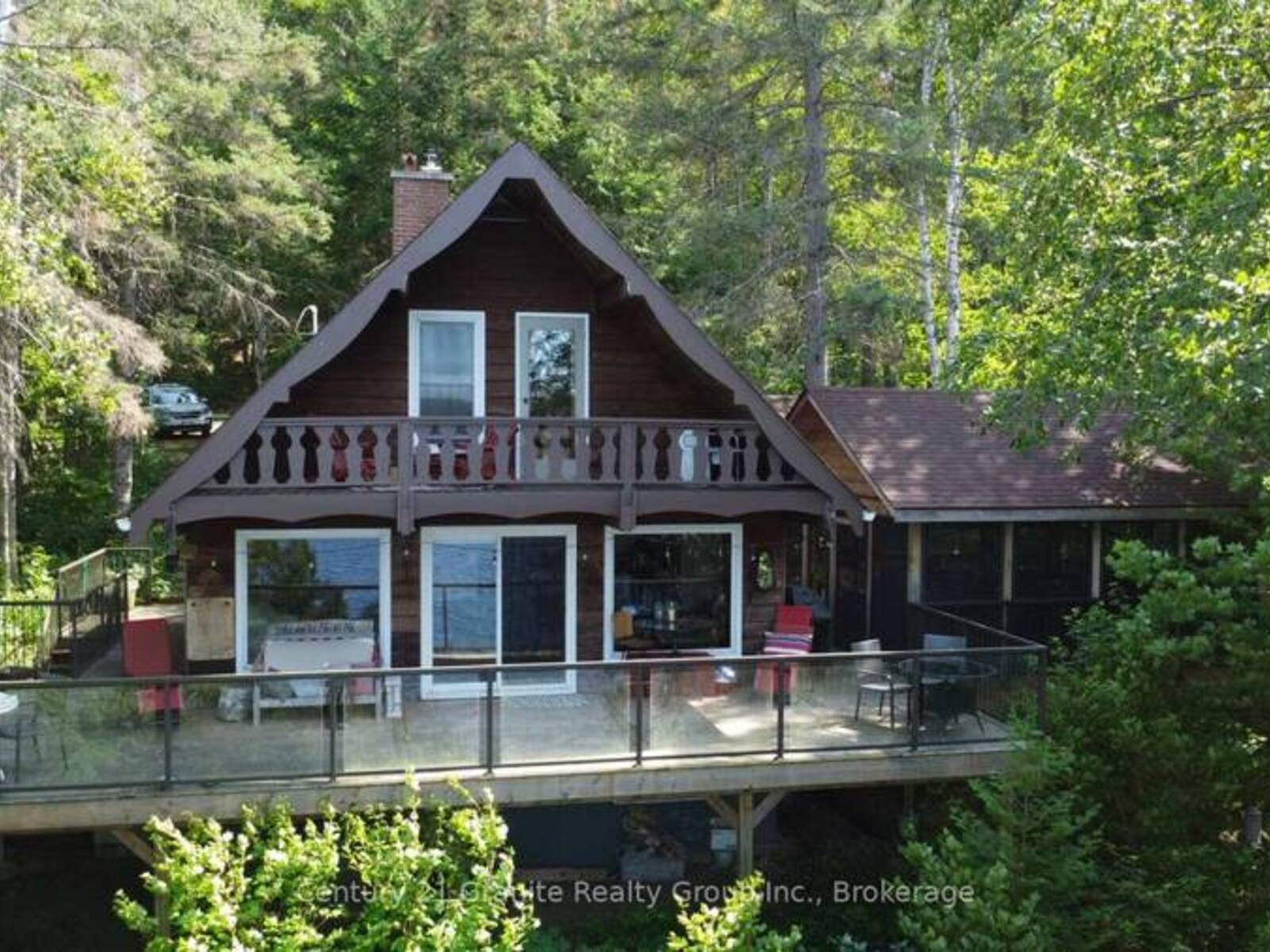 1038 BROKEN PADDLE ROAD, Haliburton, Ontario K0M 1S0