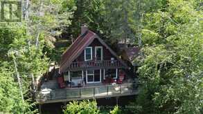 1038 BROKEN PADDLE ROAD | Haliburton Ontario | Slide Image Forty-four