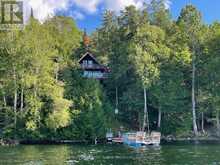 1038 BROKEN PADDLE ROAD | Haliburton Ontario | Slide Image Three