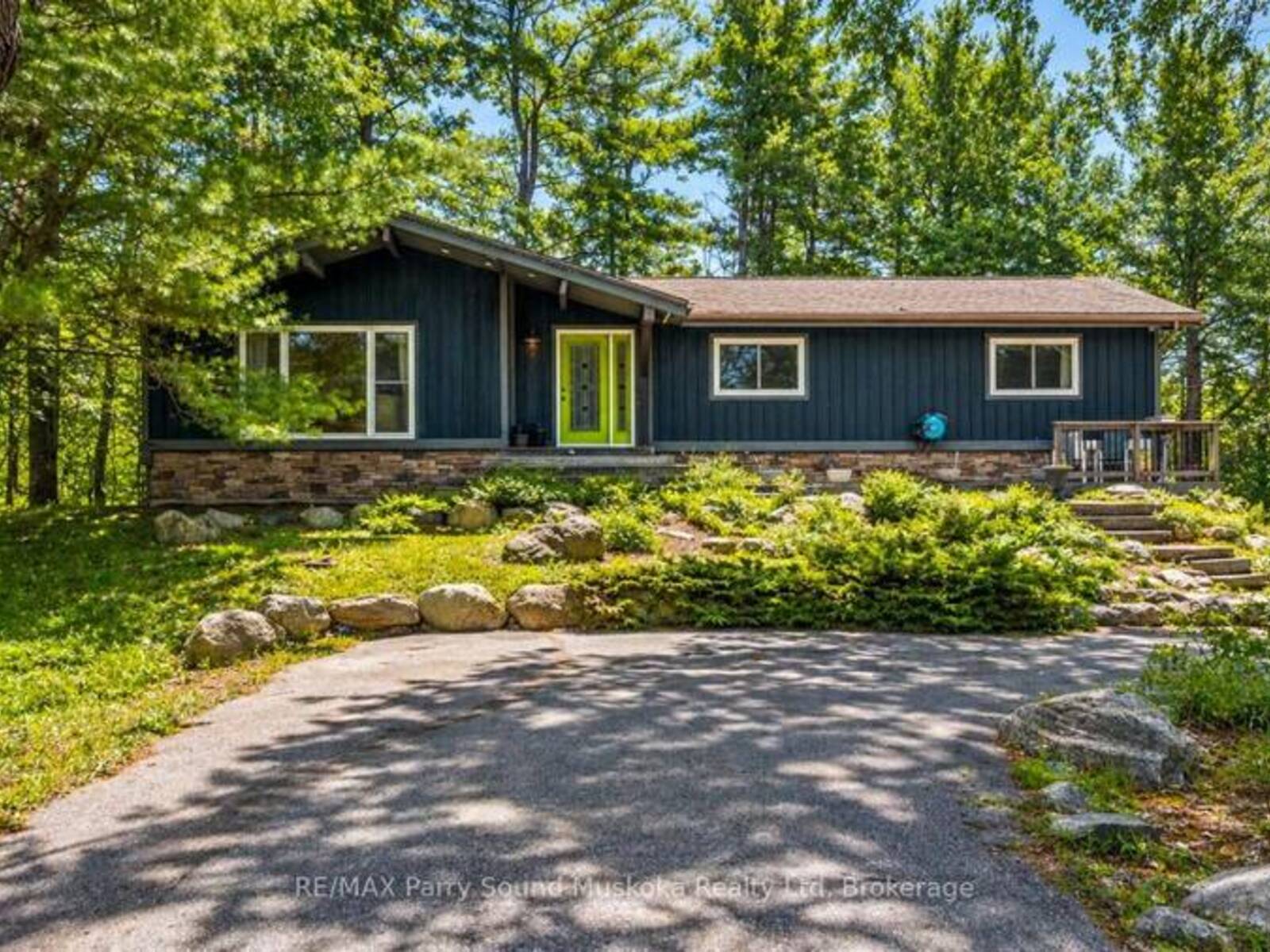 11 BRENDA AVENUE, Parry Sound, Ontario P2A 2Y9