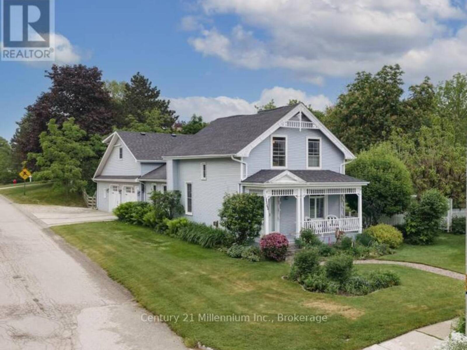 1145 QUEEN STREET, Kincardine, Ontario N2Z 1G5