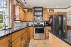 1145 QUEEN STREET | Kincardine Ontario | Slide Image Fifteen