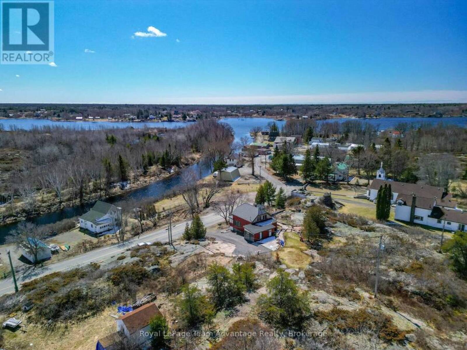 945 RIVERSIDE DRIVE, Parry Sound, Ontario P0G 1A0