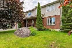 9 BOYD CRESCENT | Oro-Medonte Ontario | Slide Image Three