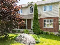 9 BOYD CRESCENT Oro-Medonte Ontario, L0K 1N0