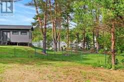 4 SPRUCE STREET E | Baysville Ontario | Slide Image Thirty