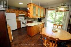 42 WARNER BAY ROAD | Tobermory Ontario | Slide Image Twelve