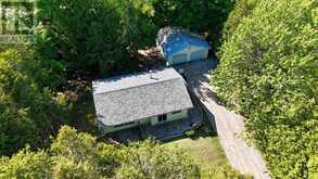 42 WARNER BAY ROAD | Tobermory Ontario | Slide Image Three