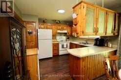 42 WARNER BAY ROAD | Tobermory Ontario | Slide Image Nine