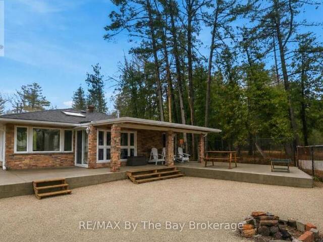 54 HOMEWOOD AVENUE Wasaga Beach Ontario, L9Z 2M2 - 3 Bedrooms Home For Sale