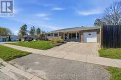 958 MONTREAL STREET | Midland Ontario | Slide Image Three