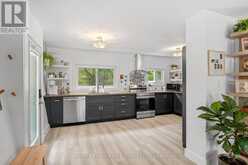 66 ROBERT ROAD E | Huntsville Ontario | Slide Image Eight