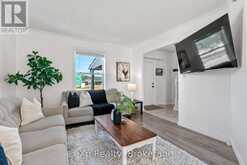 63 GUELPH STREET | Stratford Ontario | Slide Image Twelve