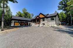 95 SPRUCE STREET | Tiny Ontario | Slide Image One
