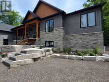 95 SPRUCE STREET | Tiny Ontario | Slide Image Three
