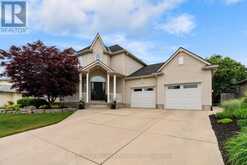 11 HARBOUR COURT | Bayfield Ontario | Slide Image Five