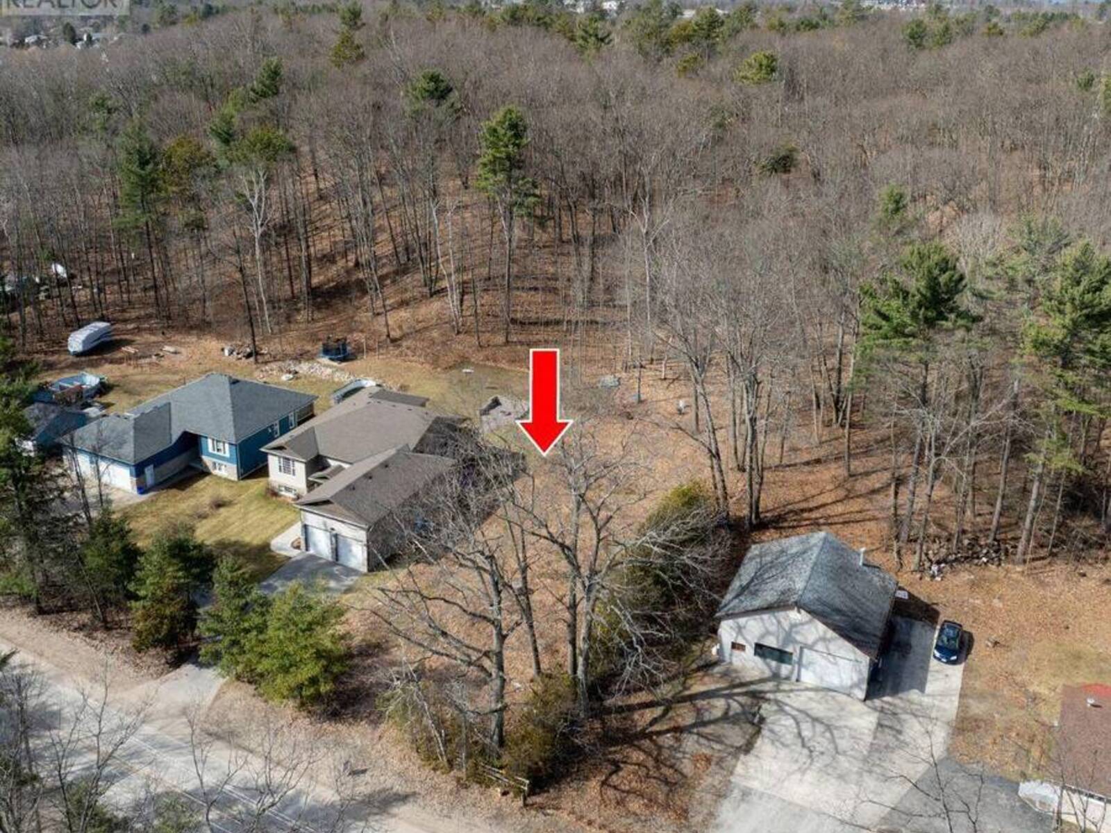 198 GOLF COURSE ROAD, Wasaga Beach, Ontario L9Z 1S6