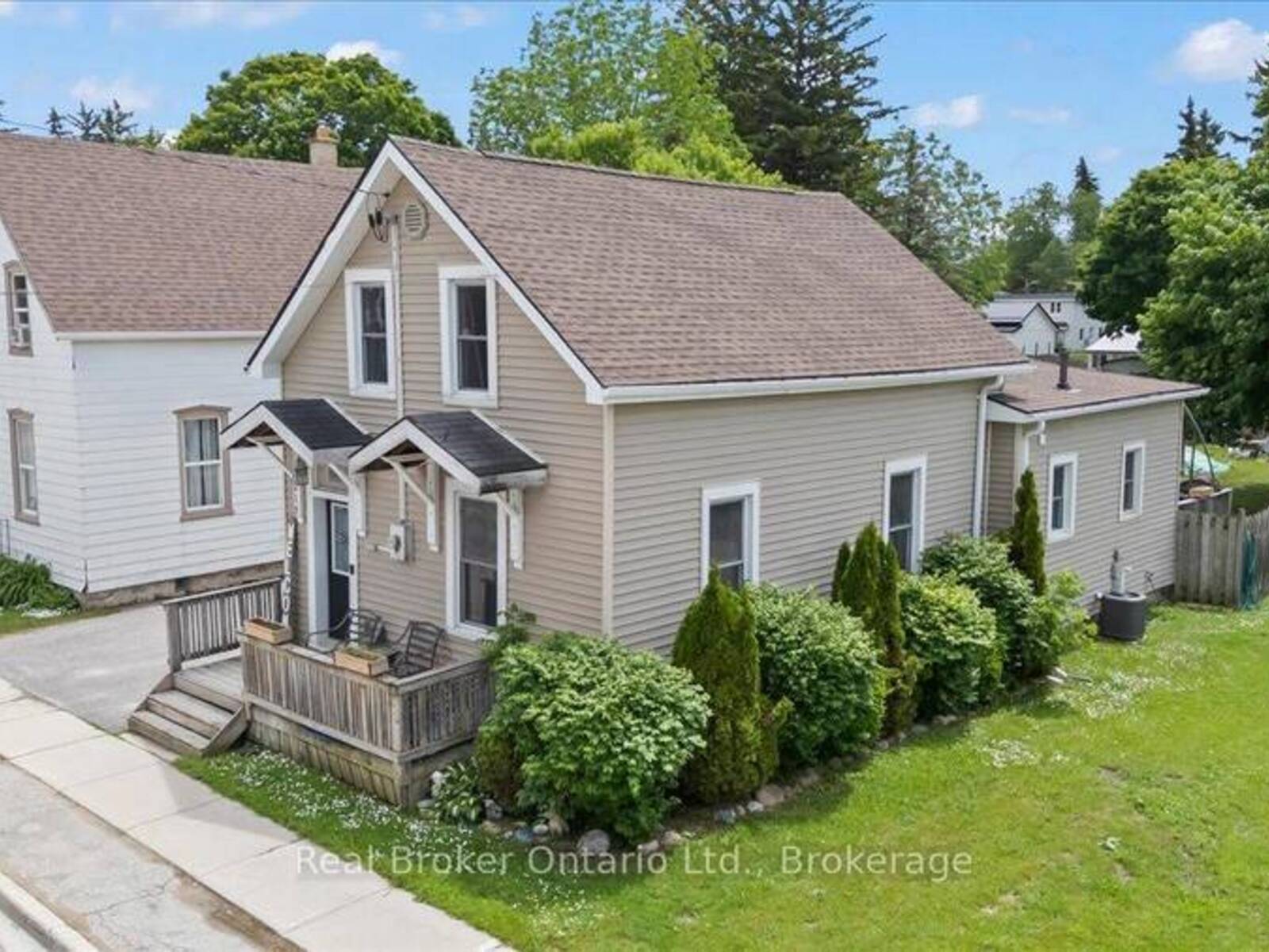 115 DURHAM STREET W, Walkerton, Ontario N0G 2V0