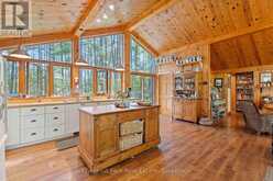 10000 SOYERS - BROWN ISLAND | Minden Hills Ontario | Slide Image Eight