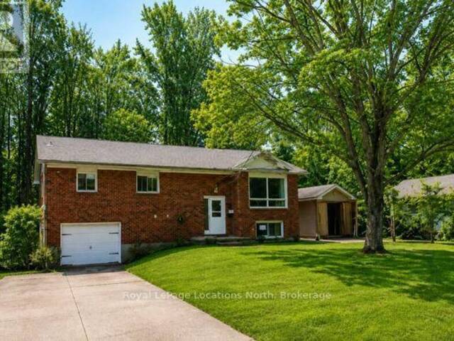 40 RUE VANIER Tiny Ontario, L9M 0J2 - 3 Bedrooms Home For Sale