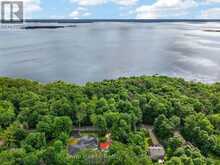 48 MCARTHUR DRIVE | Penetanguishene Ontario | Slide Image Twenty-one
