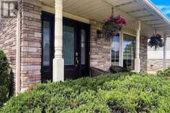 58 UNION STREET | Meaford Ontario | Slide Image Three