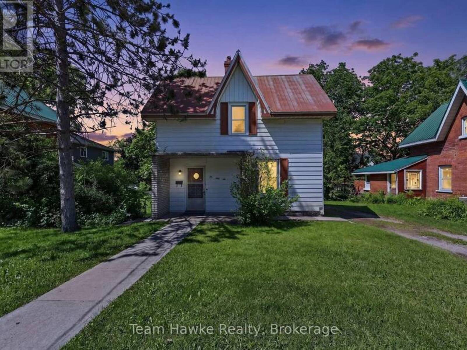 256 MANLY STREET, Midland, Ontario L4R 3C6